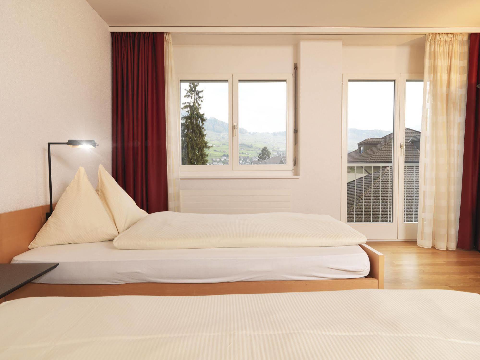 Hotel Krone Buochs Exterior photo